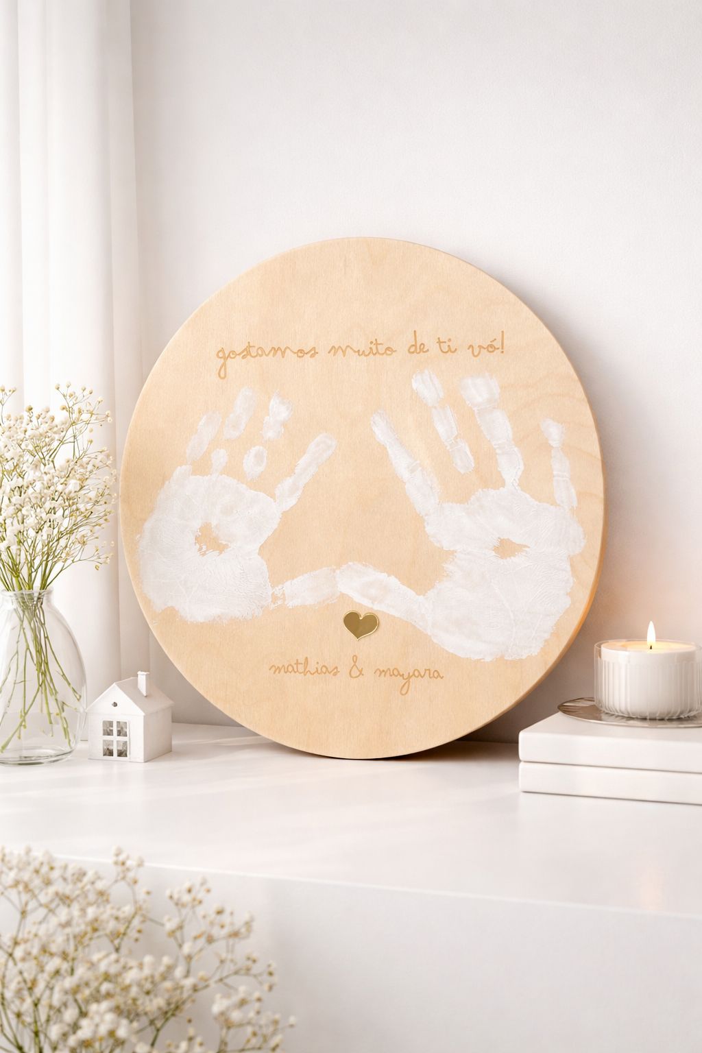 🌿 Placa Redonda Personalizada com Impressão de Mãos – “Gostamos muito de ti, Vó!”